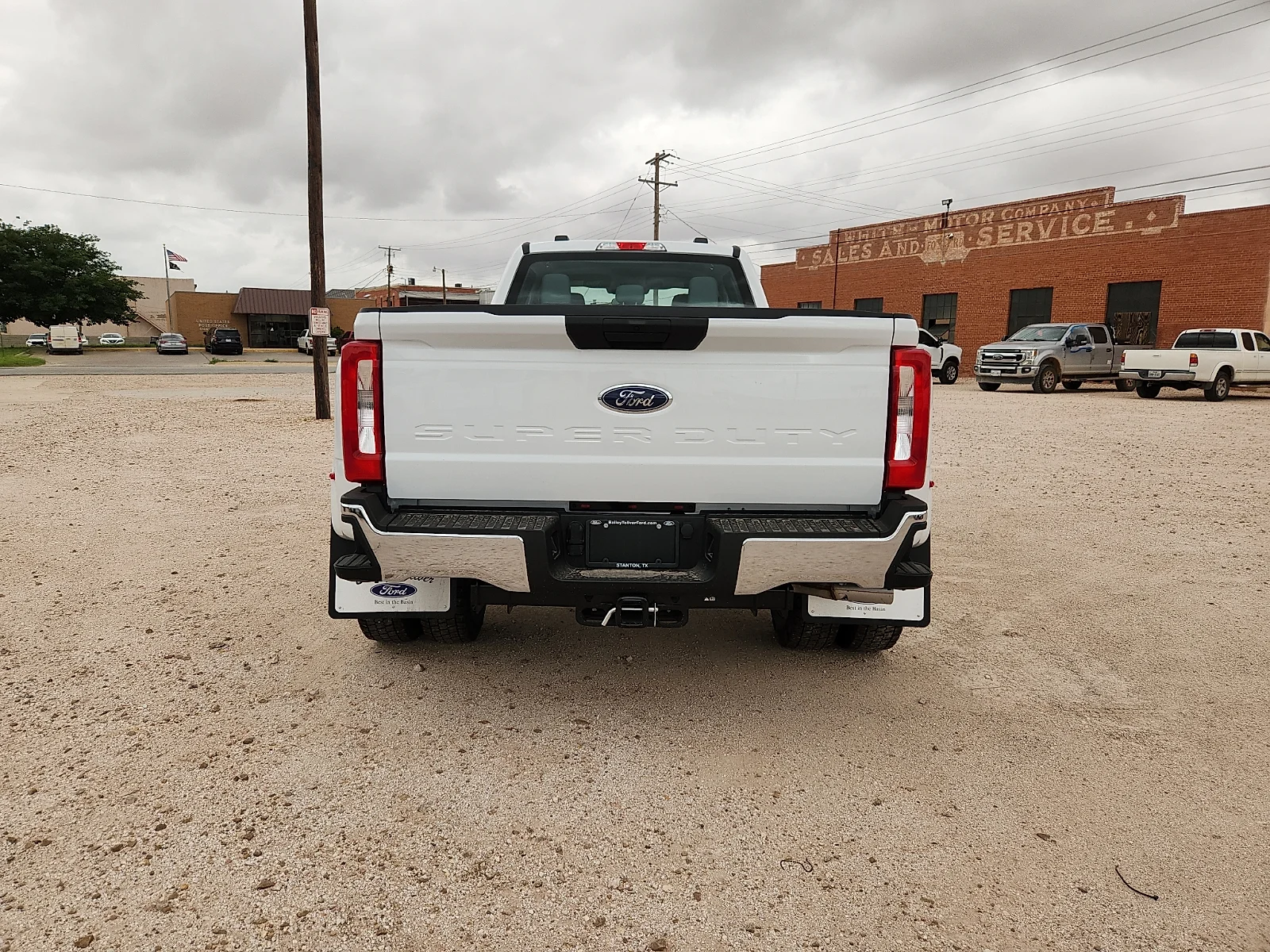 New 2026 Oxford White Ford F-450® XL image 6