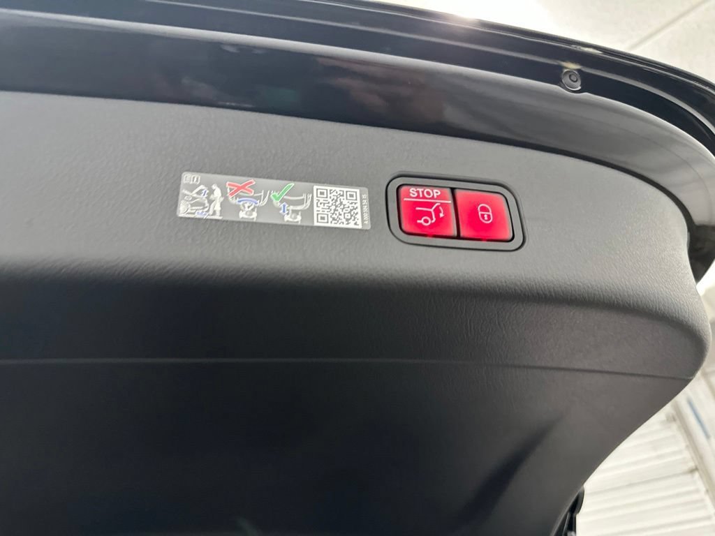 New 2026 Black Mercedes-Benz GLC 300 image 57