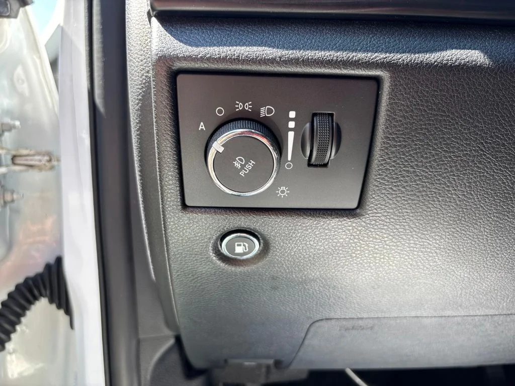 Used 2021 White Jeep Laredo X image 23