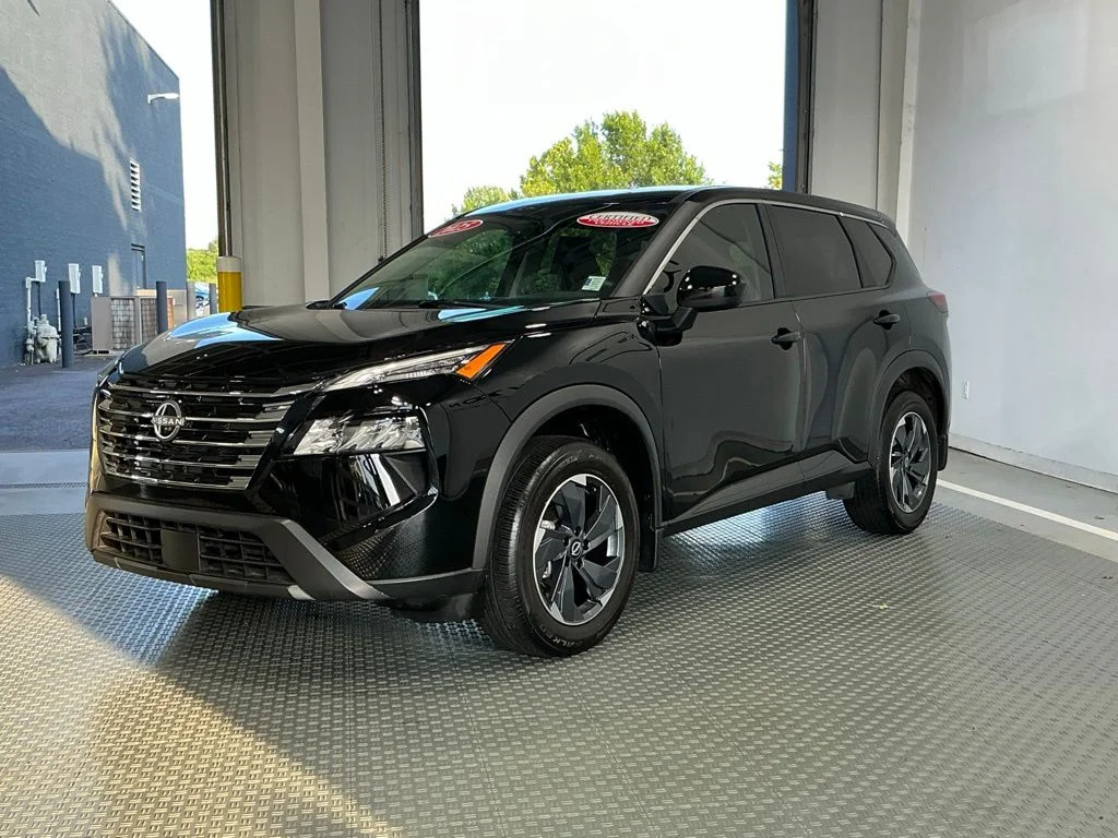 Certified Used 2025 Super Black Nissan SV image 2