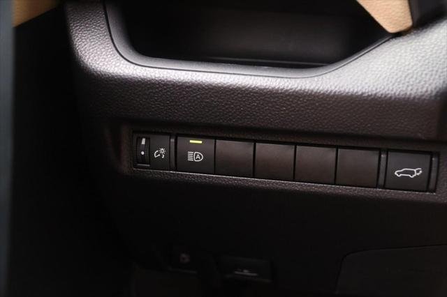 Certified Used 2025 RUBY FLARE PEARL* Toyota  image 21