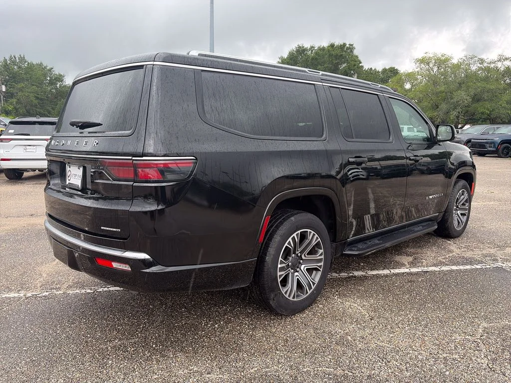 Used 2024 Black Jeep Series II image 6