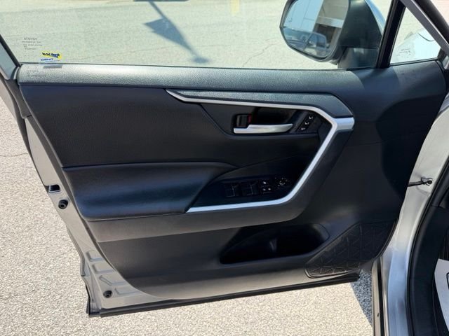 Certified Used 2020 Silver Sky Metallic Toyota XLE Premium image 10