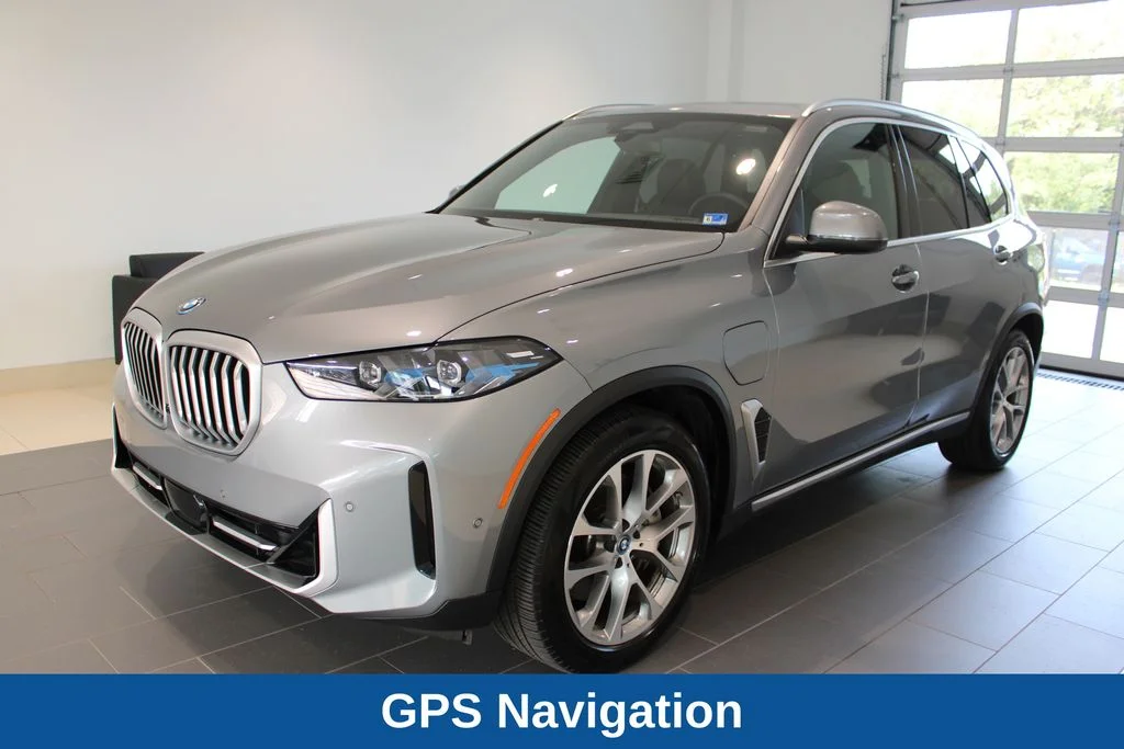 Used 2025 Gray BMW xDrive50e image 14
