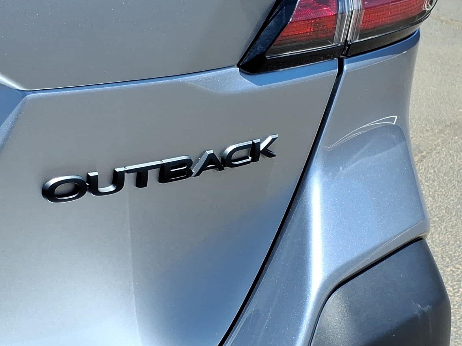Used 2025 Ice Silver Metallic Subaru Onyx Edition image 14