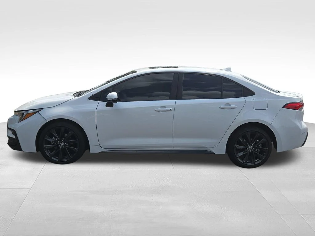 Used 2024 Ice Toyota SE image 14