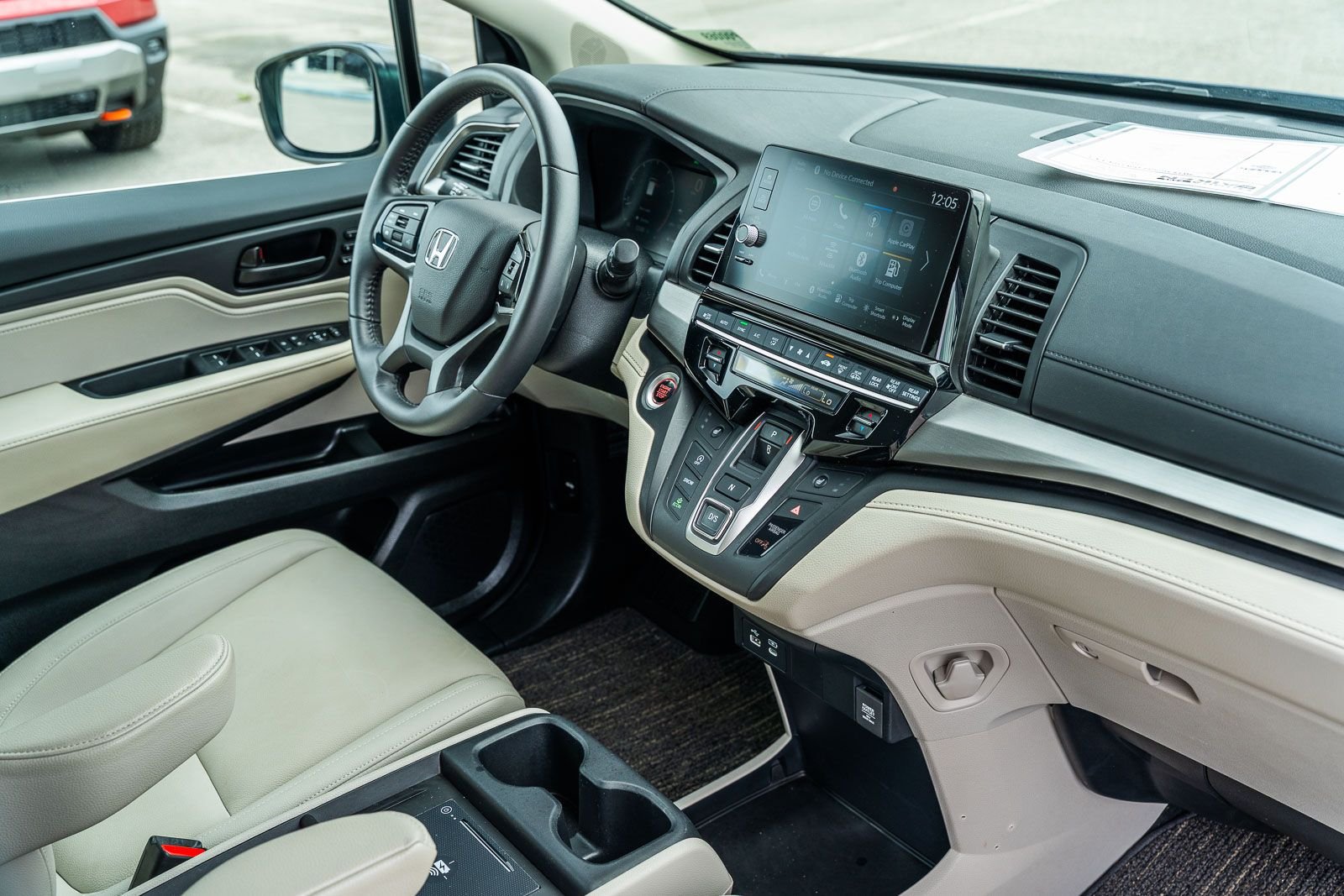 2025 Honda Odyssey EX-L - Photo 12