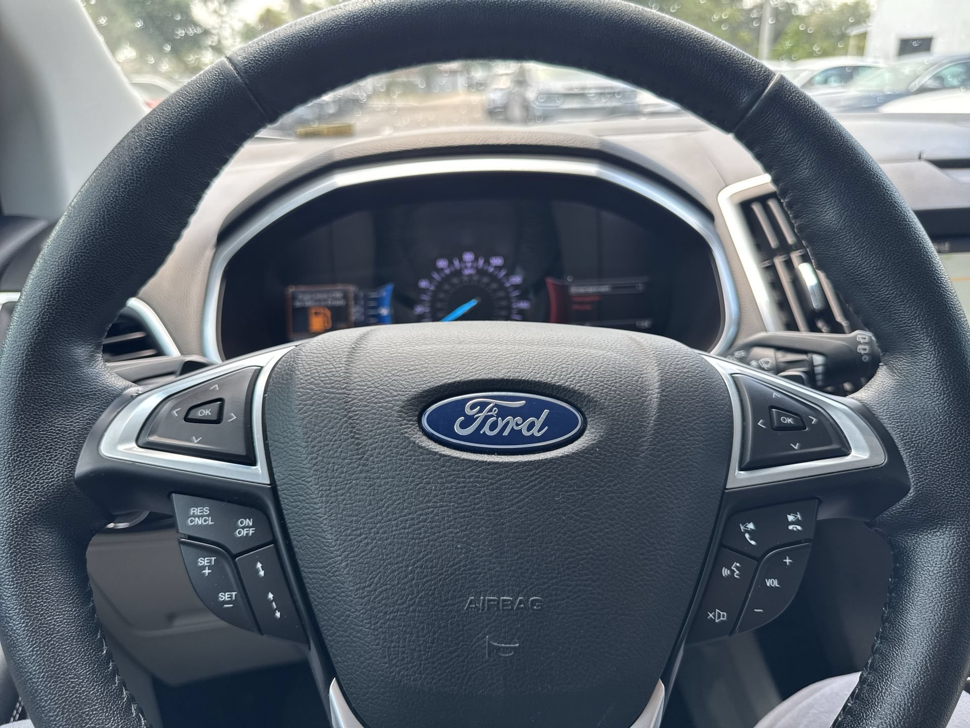 Used 2018 White Platinum Clearcoat Metallic Ford Titanium image 33