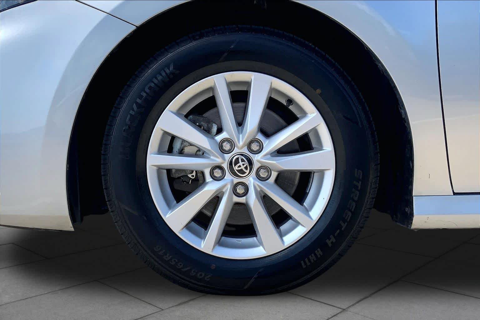 Used 2025 Celestial Silver Metallic Toyota LE image 11