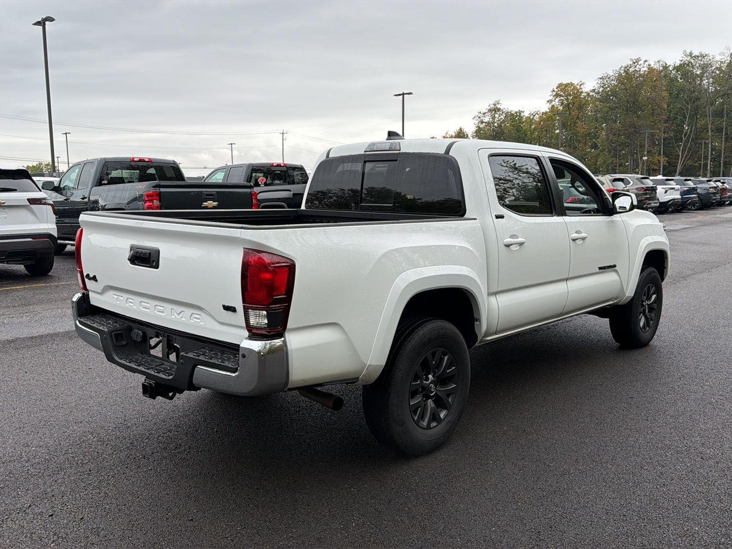 Used 2023 Ice Cap Toyota SR5 V6 image 3