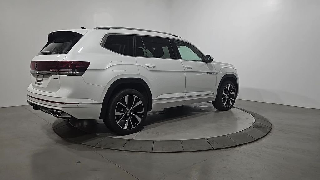 New 2026 White/off-white Volkswagen 2.0T SEL Premium R-Line image 5