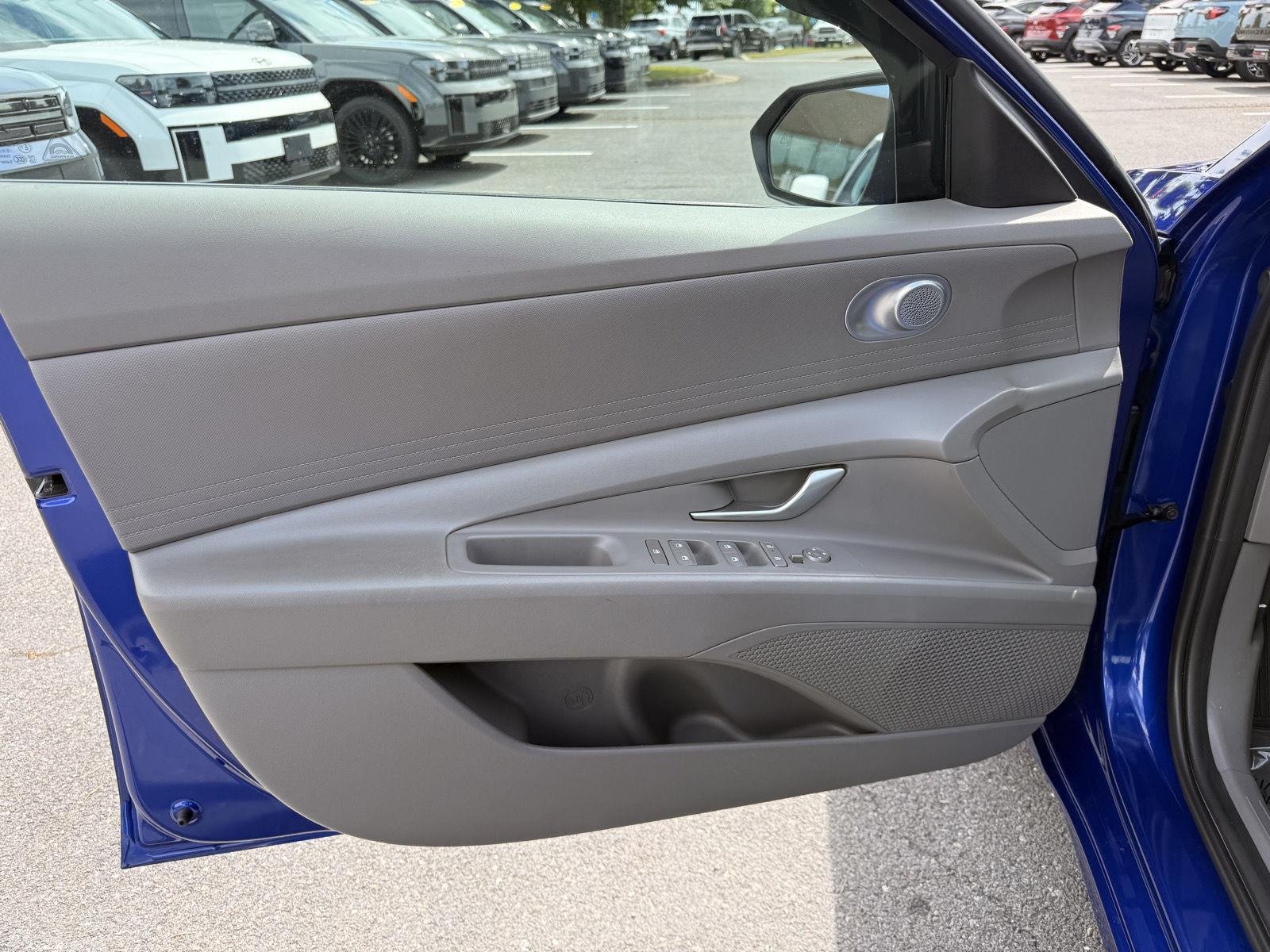 Used 2024 Intense Blue Hyundai SEL image 12