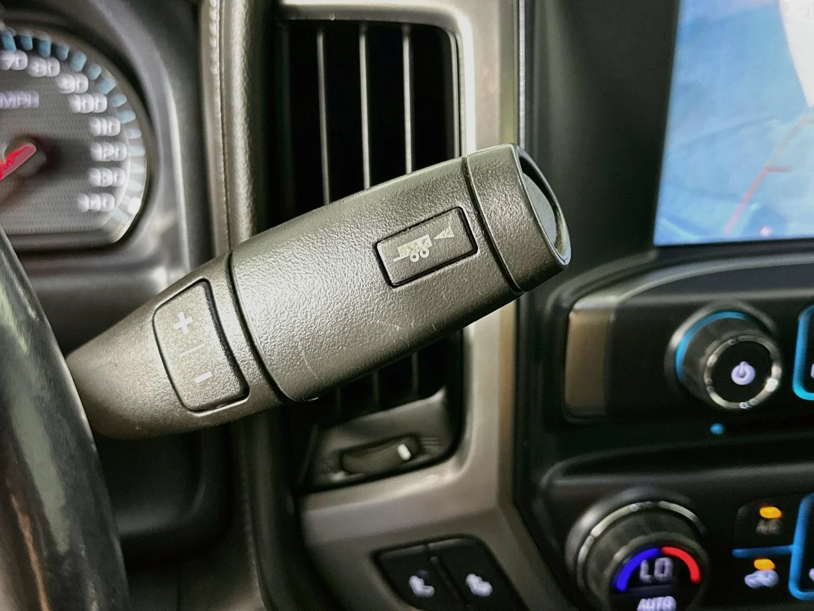 Used 2019 BLACK Chevrolet LTZ image 18