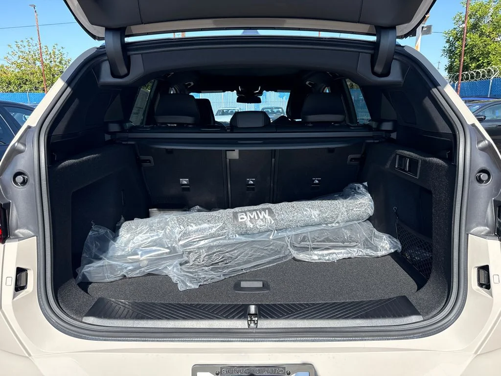 New 2026 Beige BMW M50 xDrive image 11