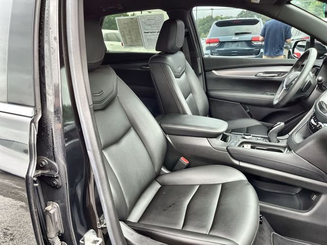 Used 2024 Black Cadillac Luxury image 25