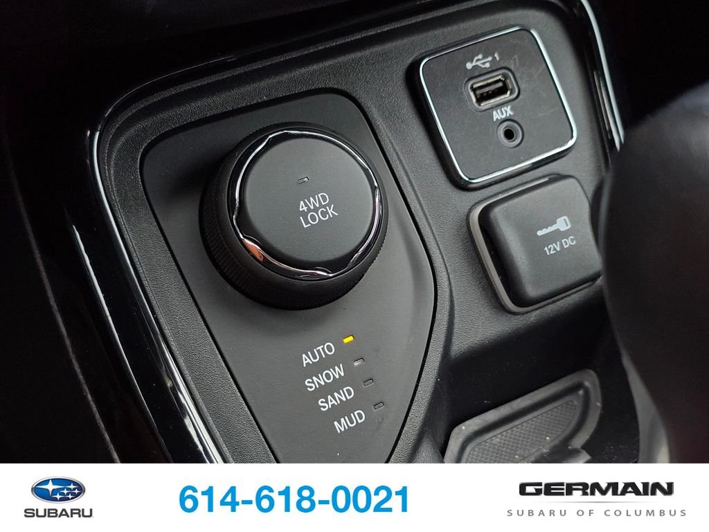 Used 2021 Red Jeep Limited image 31