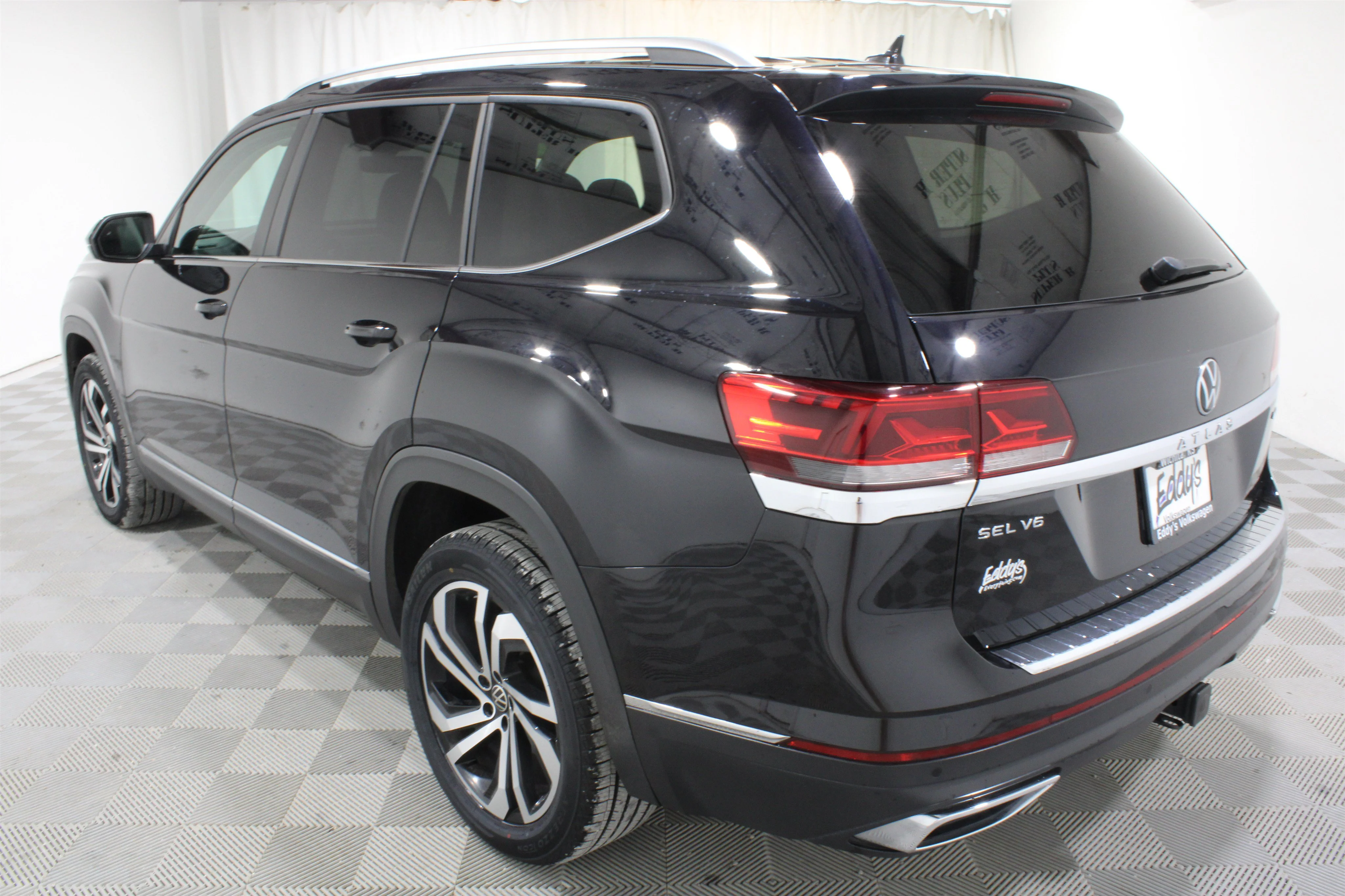 2023 Volkswagen Atlas SEL - Photo 32