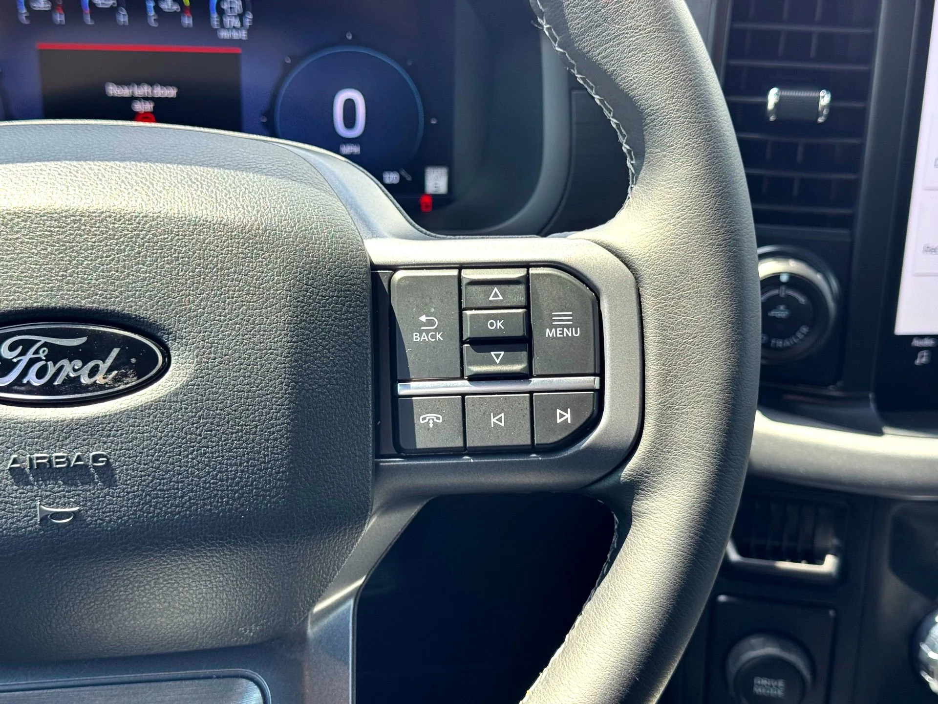 Used 2025  Ford XLT image 21