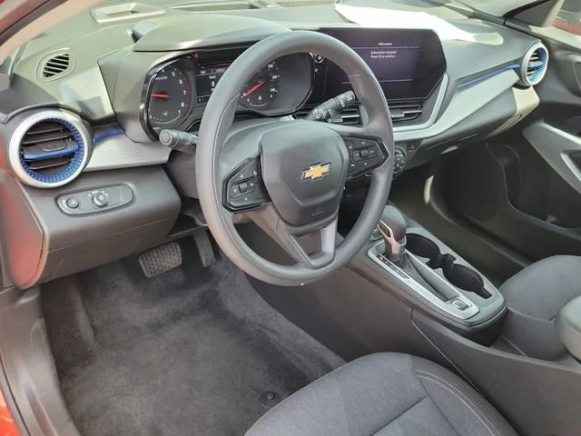 2024 Chevrolet Trax LS - Photo 14