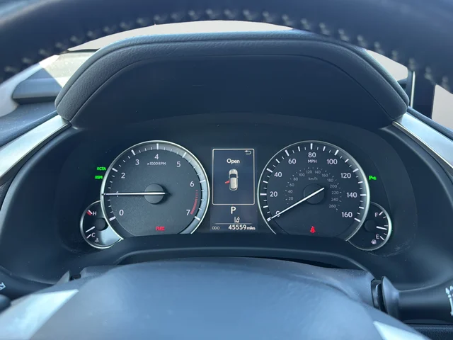 Used 2018 White Lexus 350L image 15