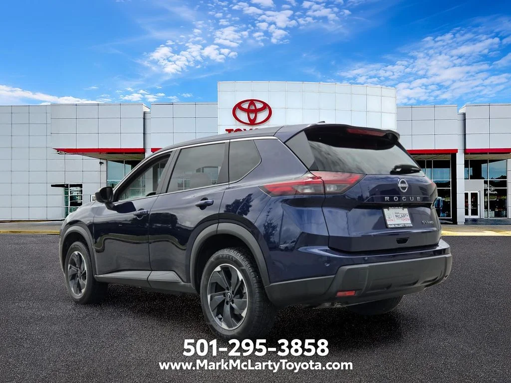 Used 2024 Blue Nissan SV image 3