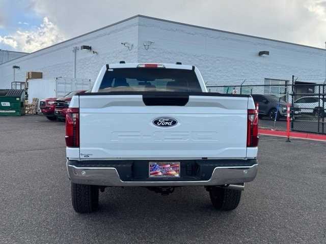 New 2026 Oxford White Ford XLT image 4