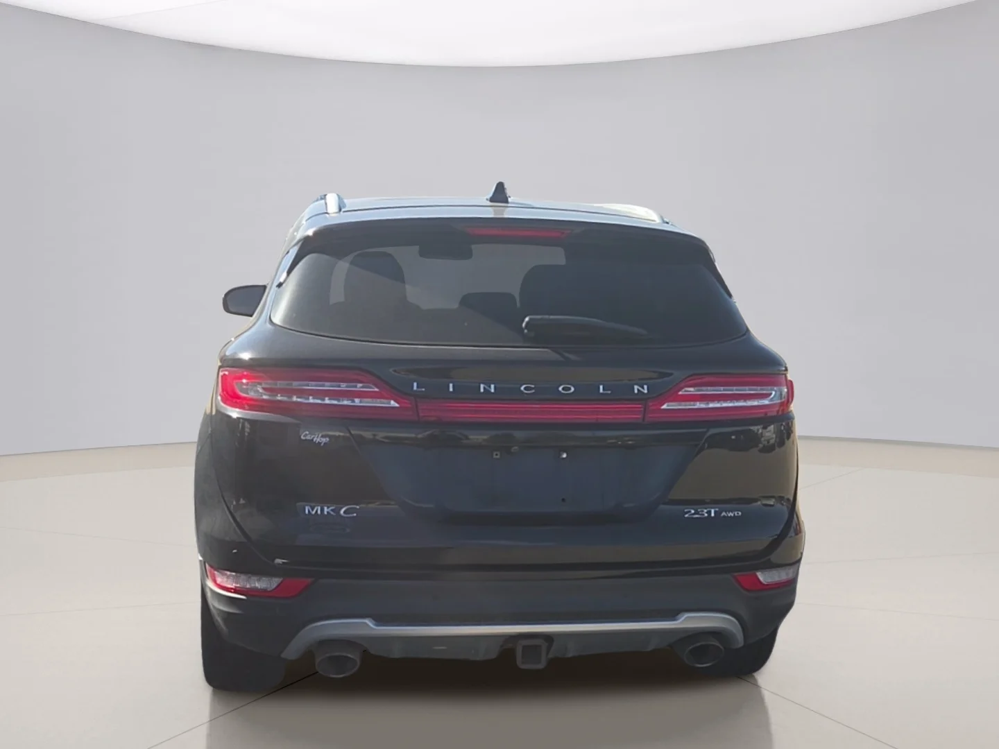 Used 2017 Black Lincoln RESERVE image 4