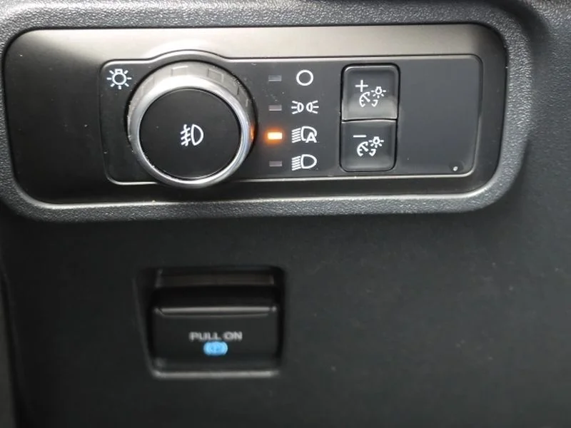 Used 2025 Shadow Black Ford Badlands image 12