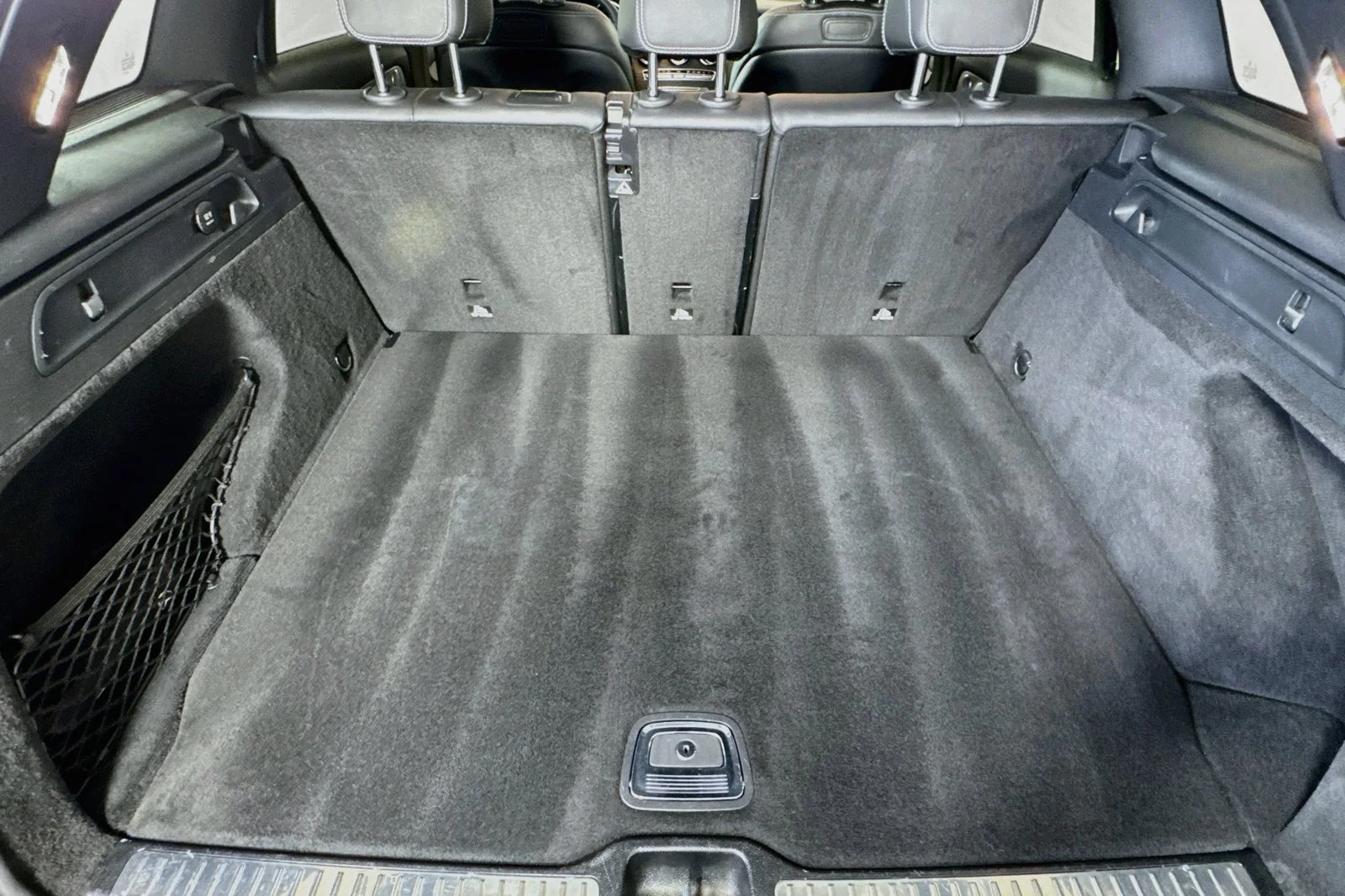 Used 2019 Black Mercedes-Benz GLC 300 image 25
