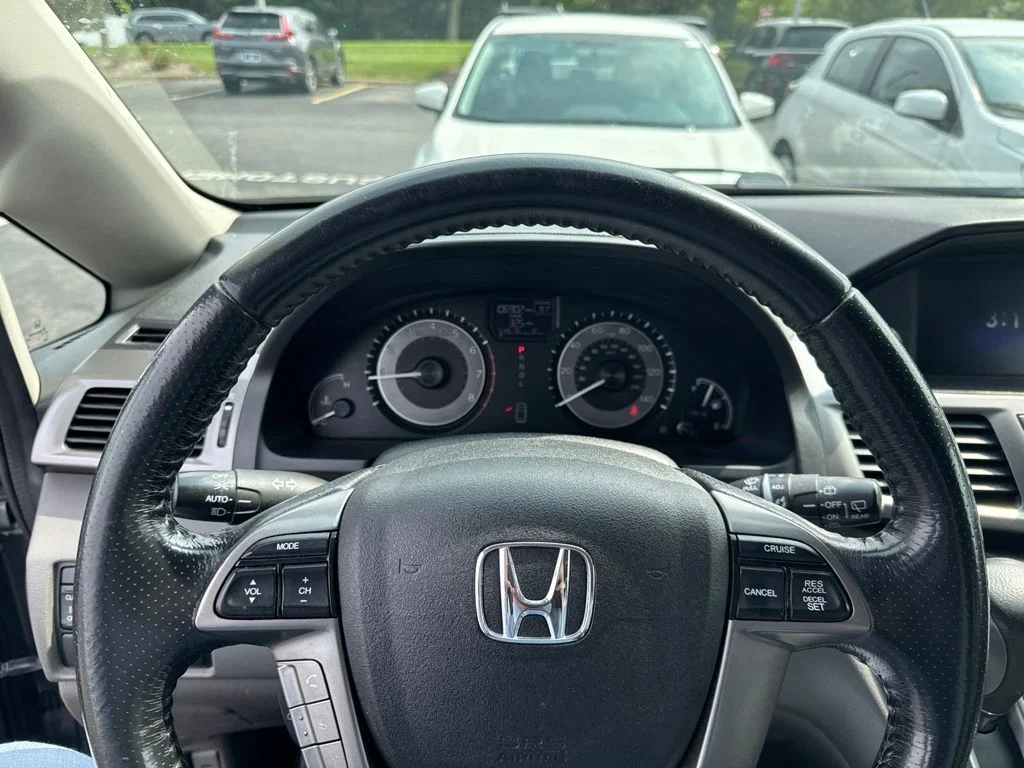 Used 2016 Silver Honda EX-L image 7