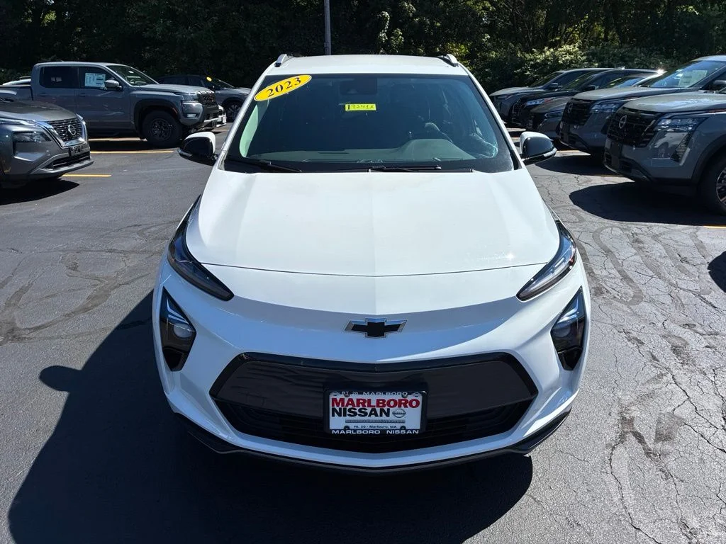 Used 2023 Chevrolet Bolt EUV LT with VIN 1G1FY6S04P4196846 for sale in Marlborough, MA