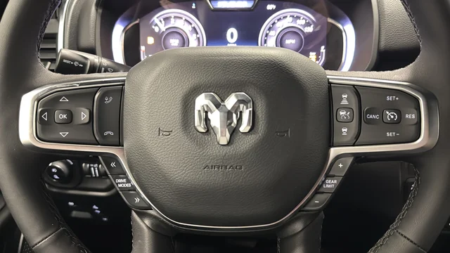 New 2026 Diamond Black Crystal Pearlcoat RAM Big Horn/Lone Star image 15
