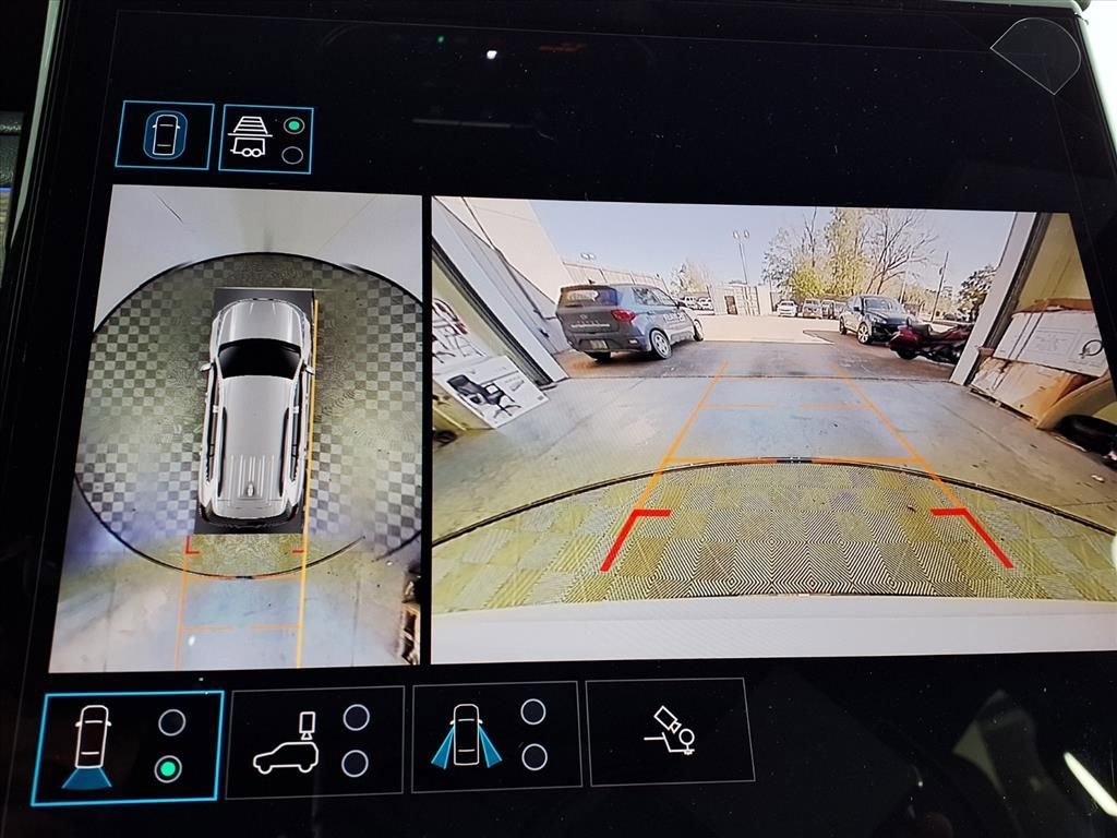 2026 GMC Acadia Denali - Photo 23