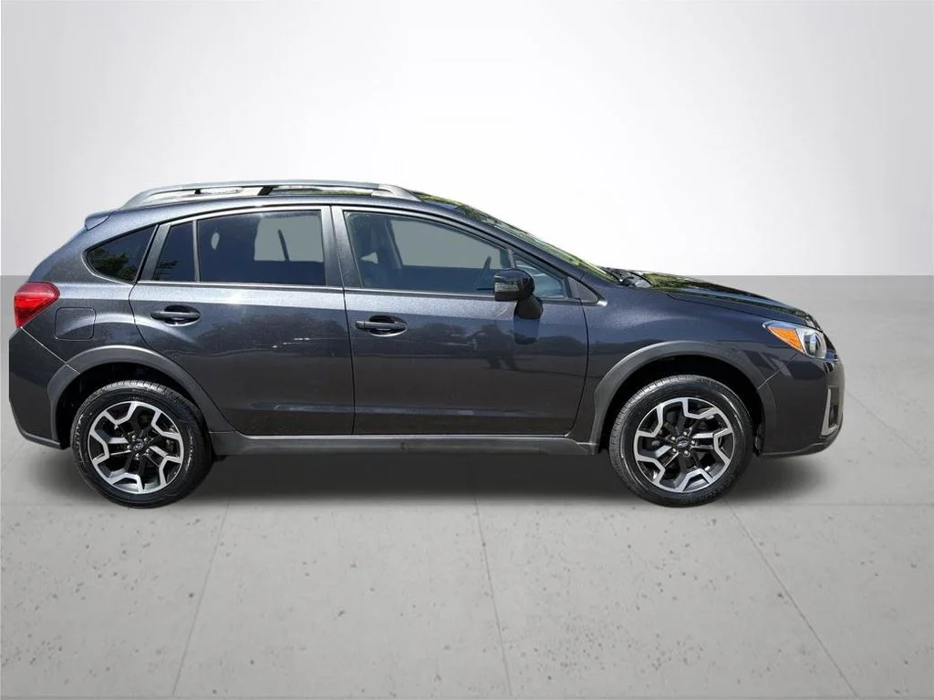 Used 2017 Gray Subaru 2.0i Limited image 5