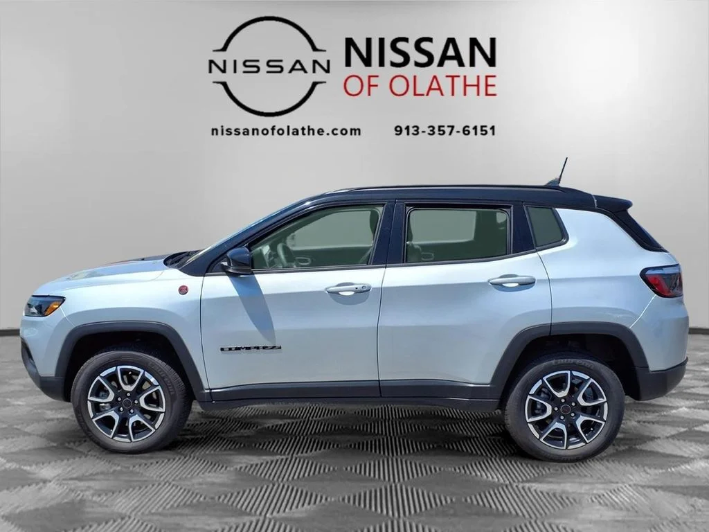 2025 Jeep Compass Trailhawk - Photo 26