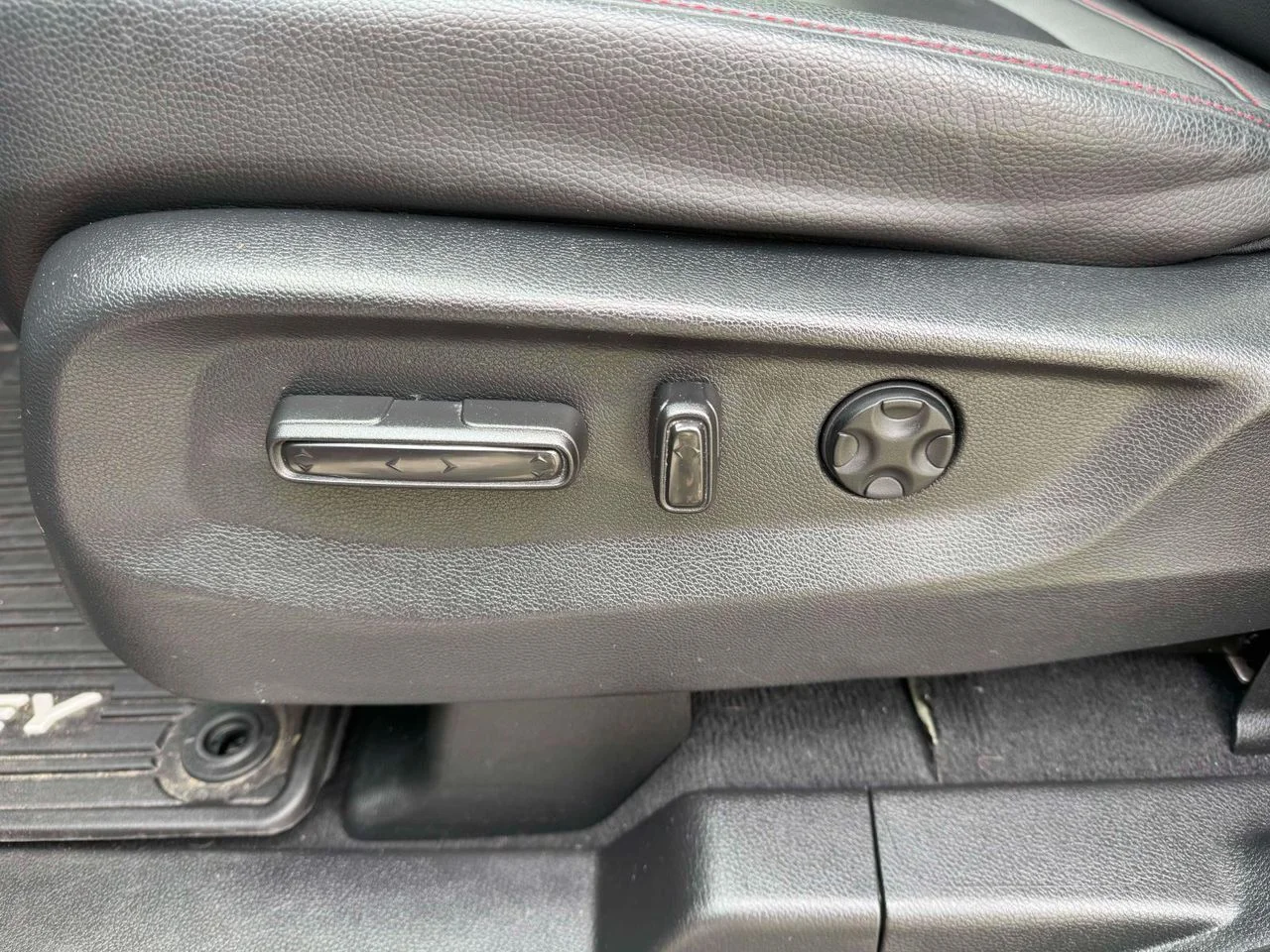 2023 Honda Odyssey SPORT - Photo 18