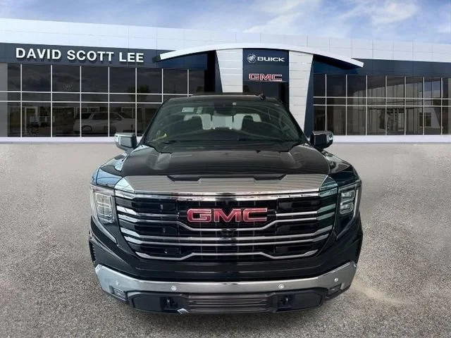 Used 2024 Onyx Black GMC SLT image 2