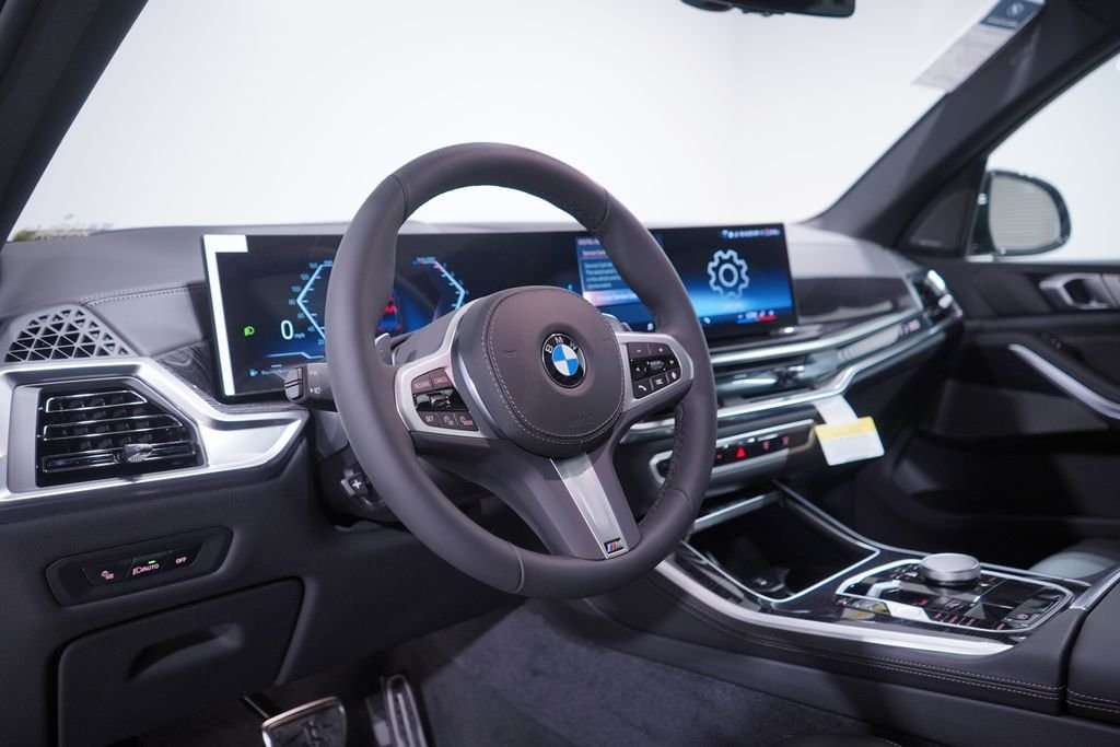 New 2026 Carbon Black Metallic BMW sDrive40i image 6