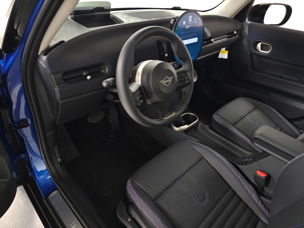 2025 MINI Hardtop 4 Door Base - Photo 16