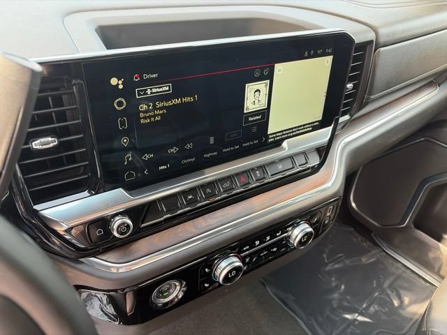 2024 GMC Sierra 1500 SLT - Photo 29