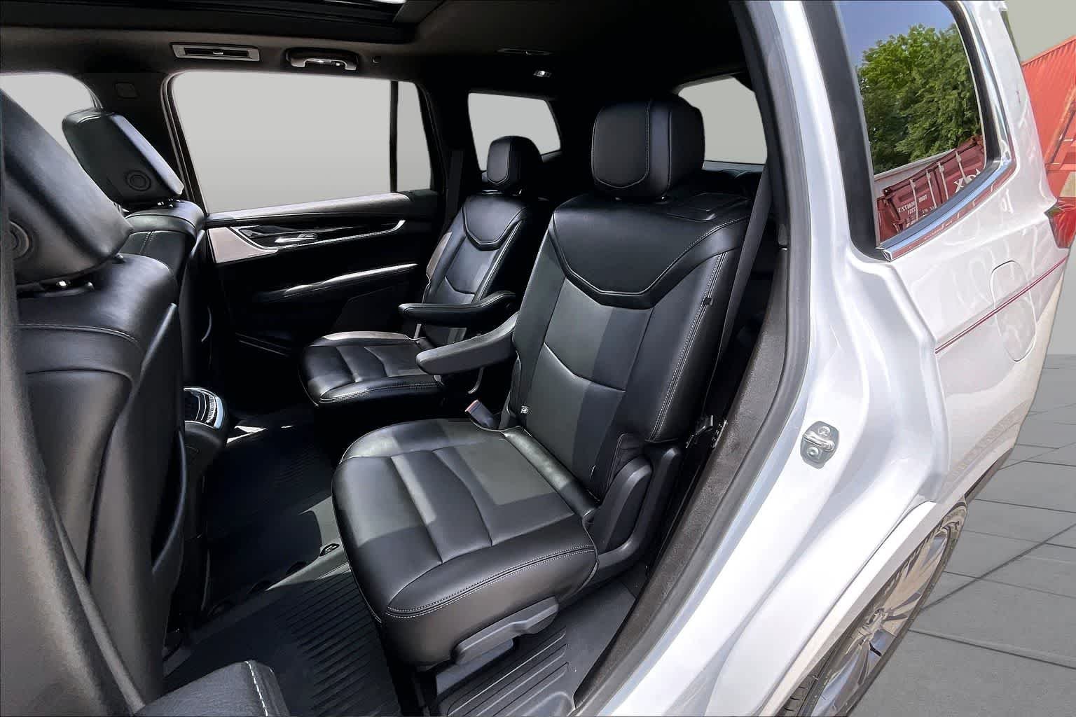Used 2024 Crystal White Tricoat Cadillac FWD Premium Luxury image 20
