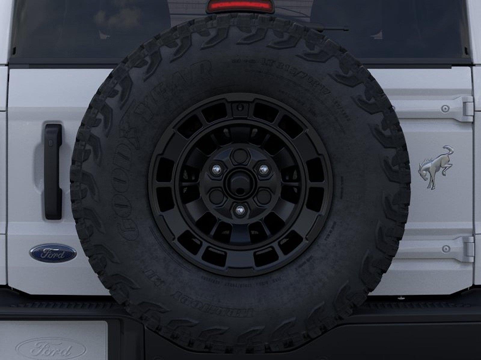 New 2026 Oxford White Ford Badlands® image 24