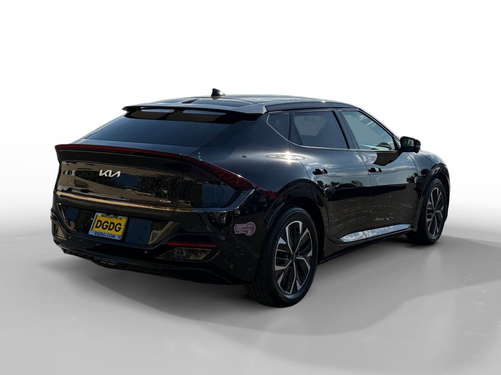Used 2023 Aurora Black Kia GT-Line image 5