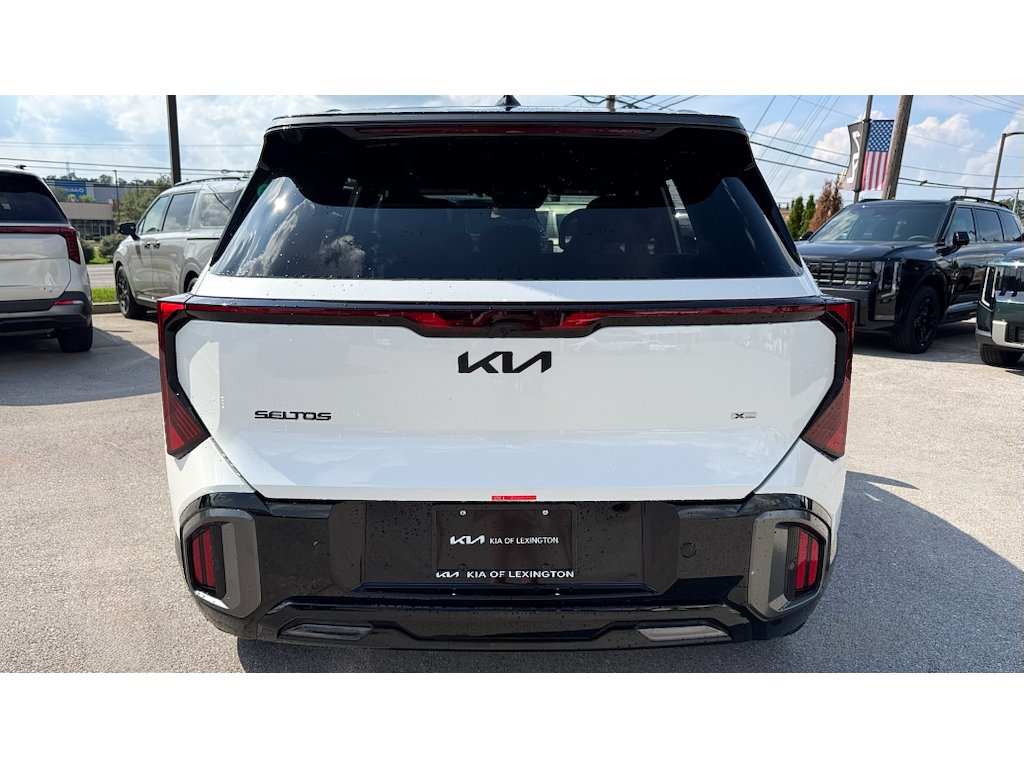 New 2027 Snow White Pearl / Black Roof Kia X-Line S image 5