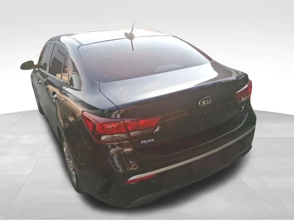 Used 2021 Black Kia S image 6