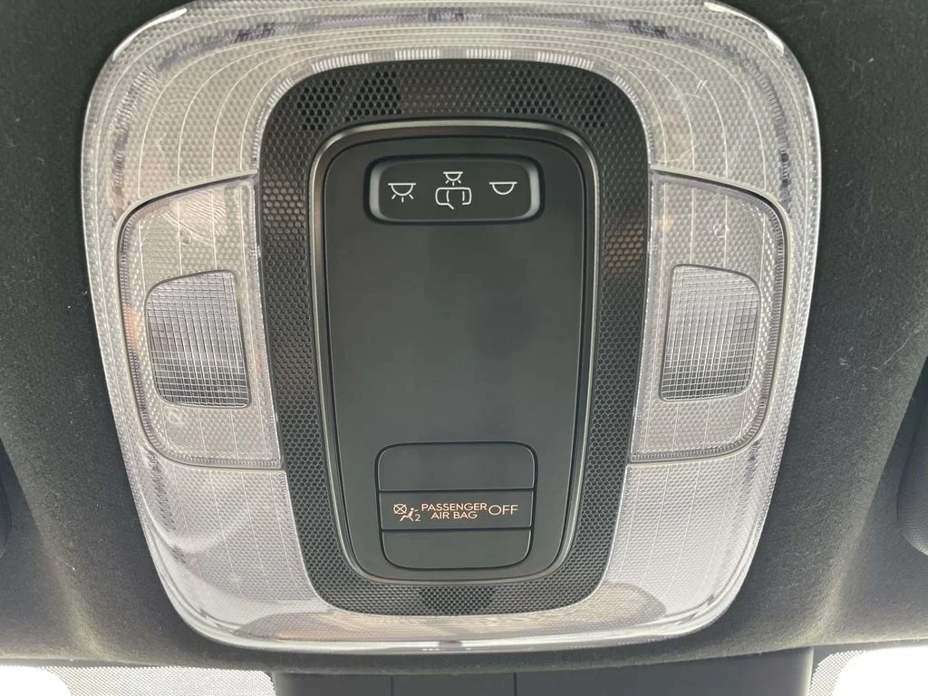 Used 2025 Amazon Gray Hyundai SEL Sport image 21