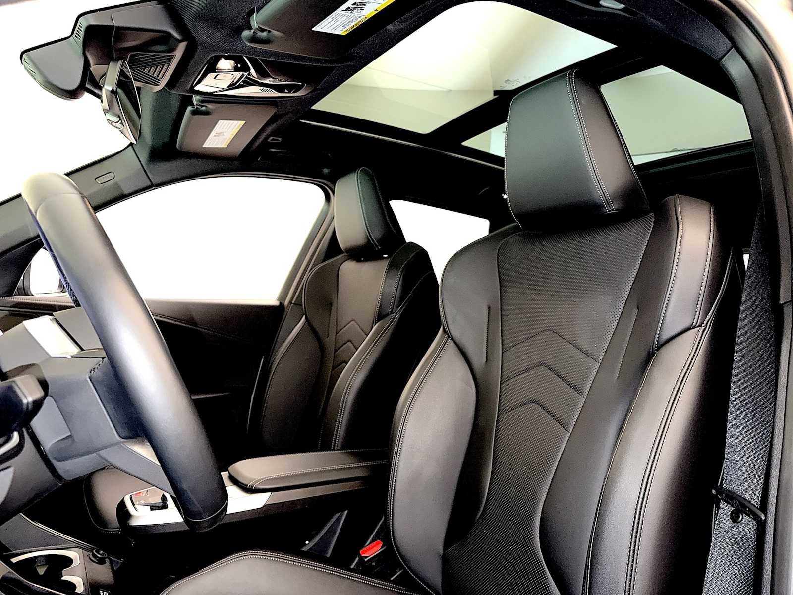 2024 BMW X1 28i - Photo 19