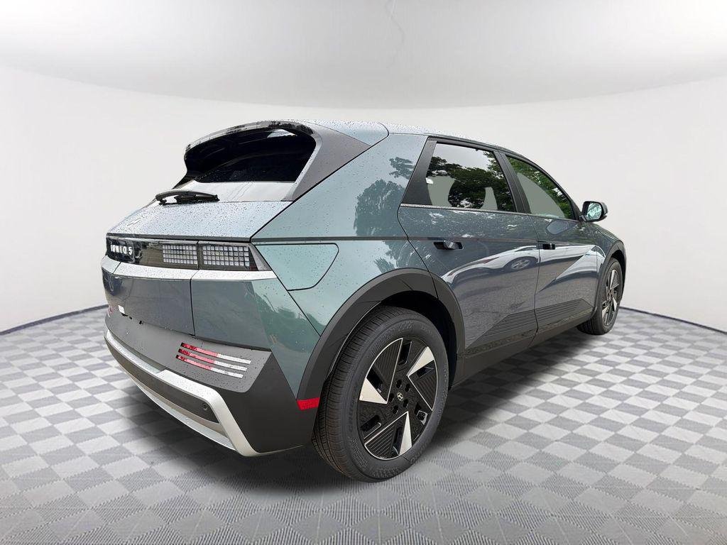 New 2026 Green Hyundai SE image 5