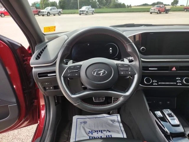Used 2023 Red Hyundai SEL Plus image 12