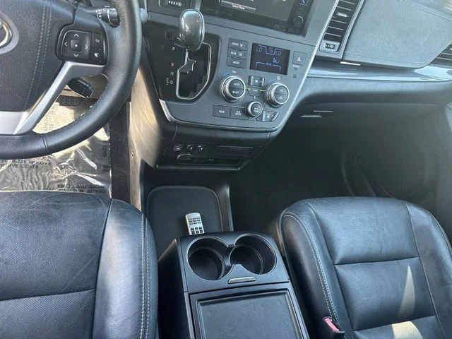 Used 2017 Silver Toyota SE Premium image 24